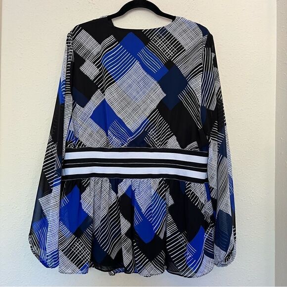 LANE BRYANT V-neck Long Sheer Sleeve Blouse Size 18/20 - Picture 6 of 7